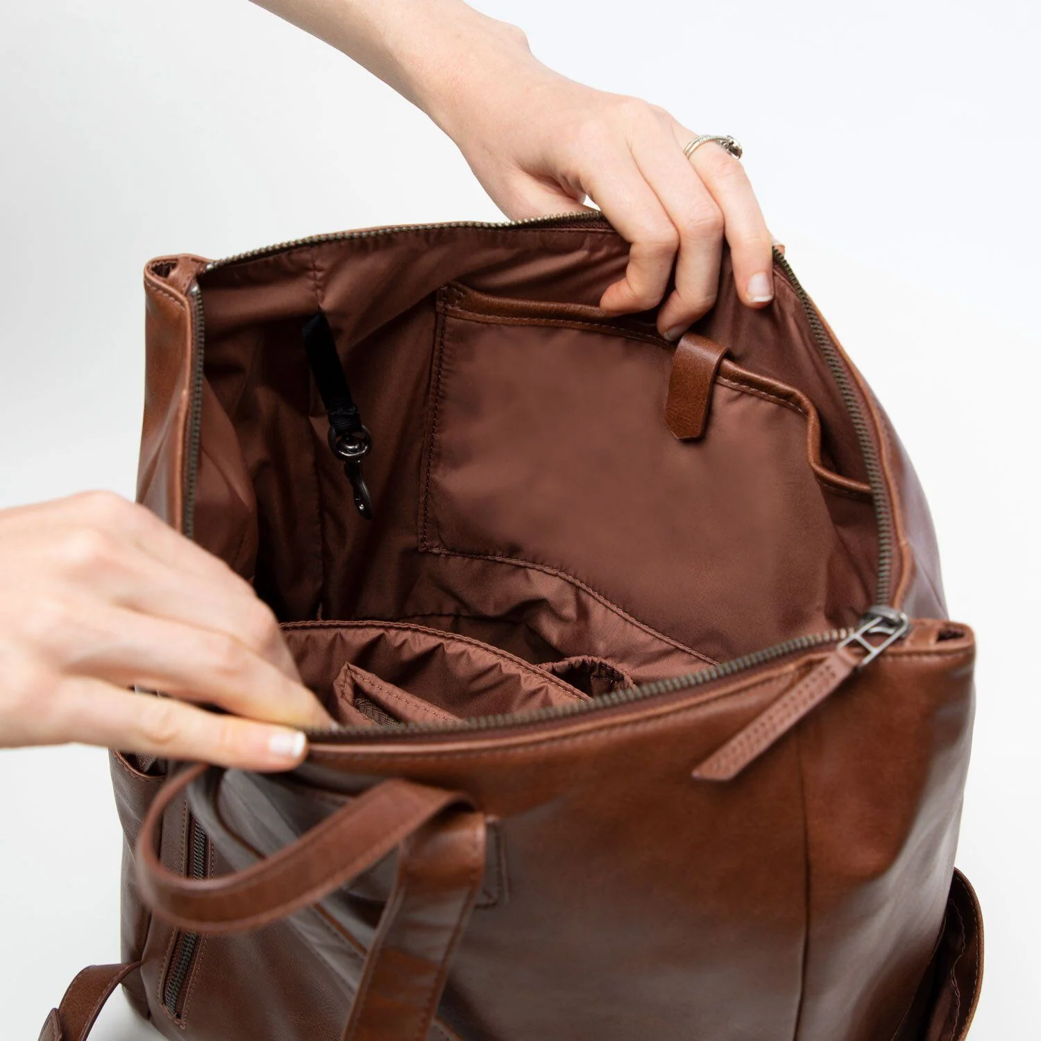 Minimal Diaper Bag - Onyx by Freshly Picked - Image 7