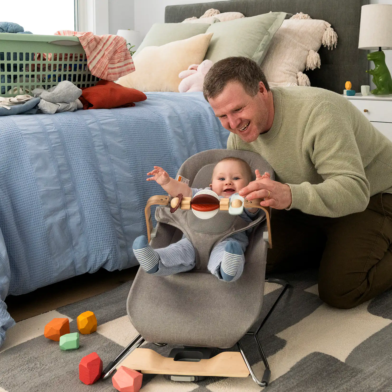 Mira 2-in-1 Bouncer and Seat by Uppababy - Image 4