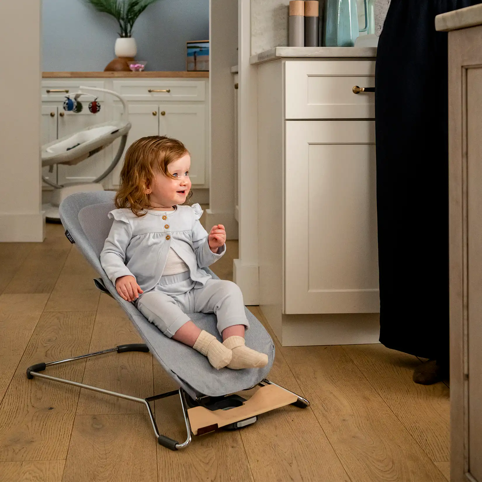Mira 2-in-1 Bouncer and Seat by Uppababy - Image 7