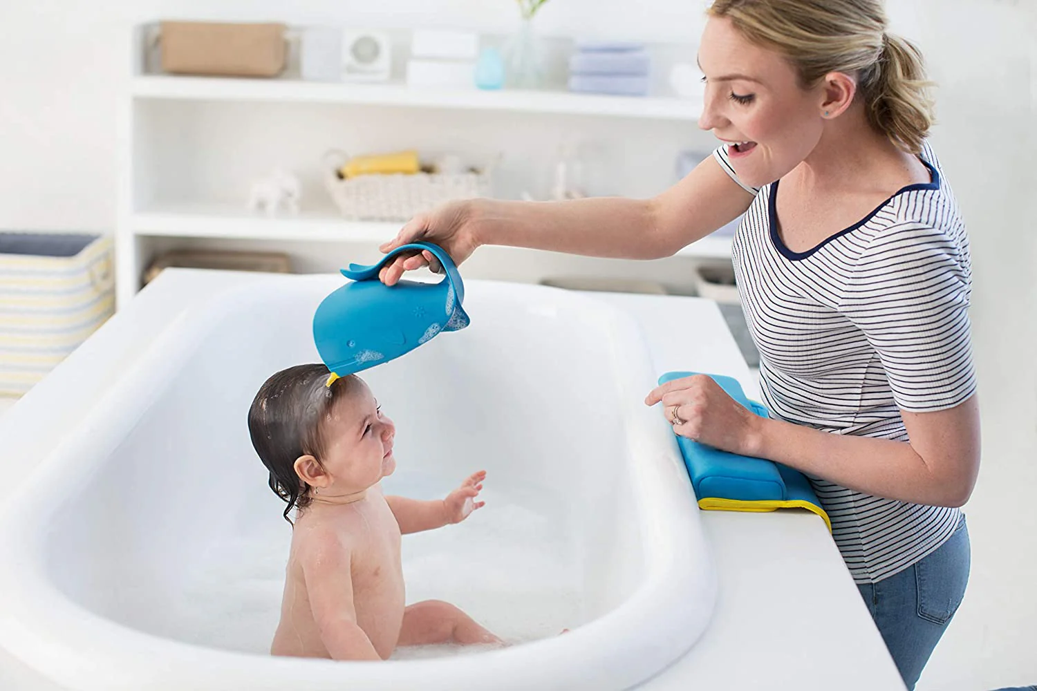 Moby Waterfall Bath Rinser by Skip Hop - Image 3