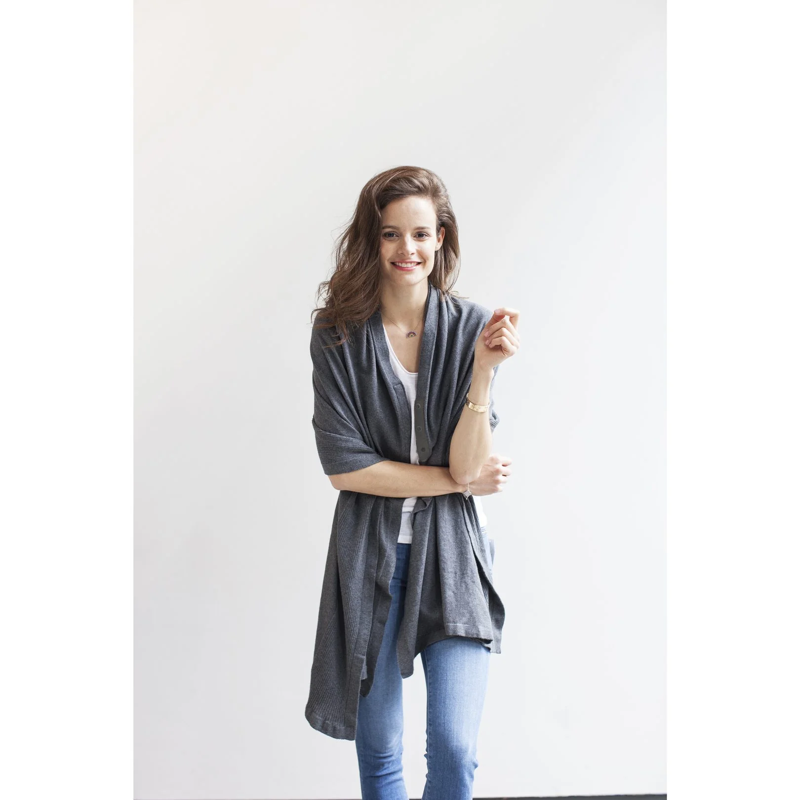 Mother's Cocoon Nursing Scarf/Shawl - Charcoal by Storksak - Image 4