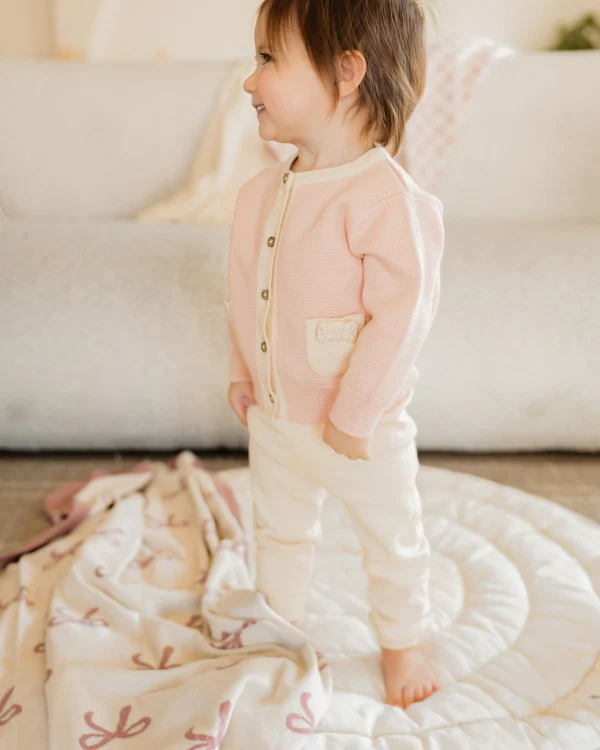 Organic Reversible Jacquard Sweater Knit Blanket - Sweet Bow by Viverano Organics - Image 2