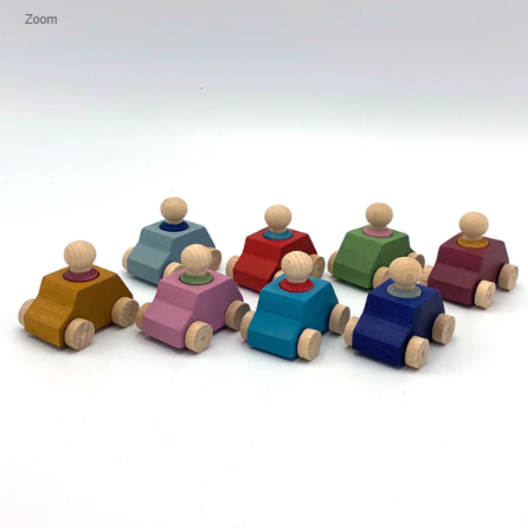 Pack of 8 Cars with Figures by Lubulona - Image 2
