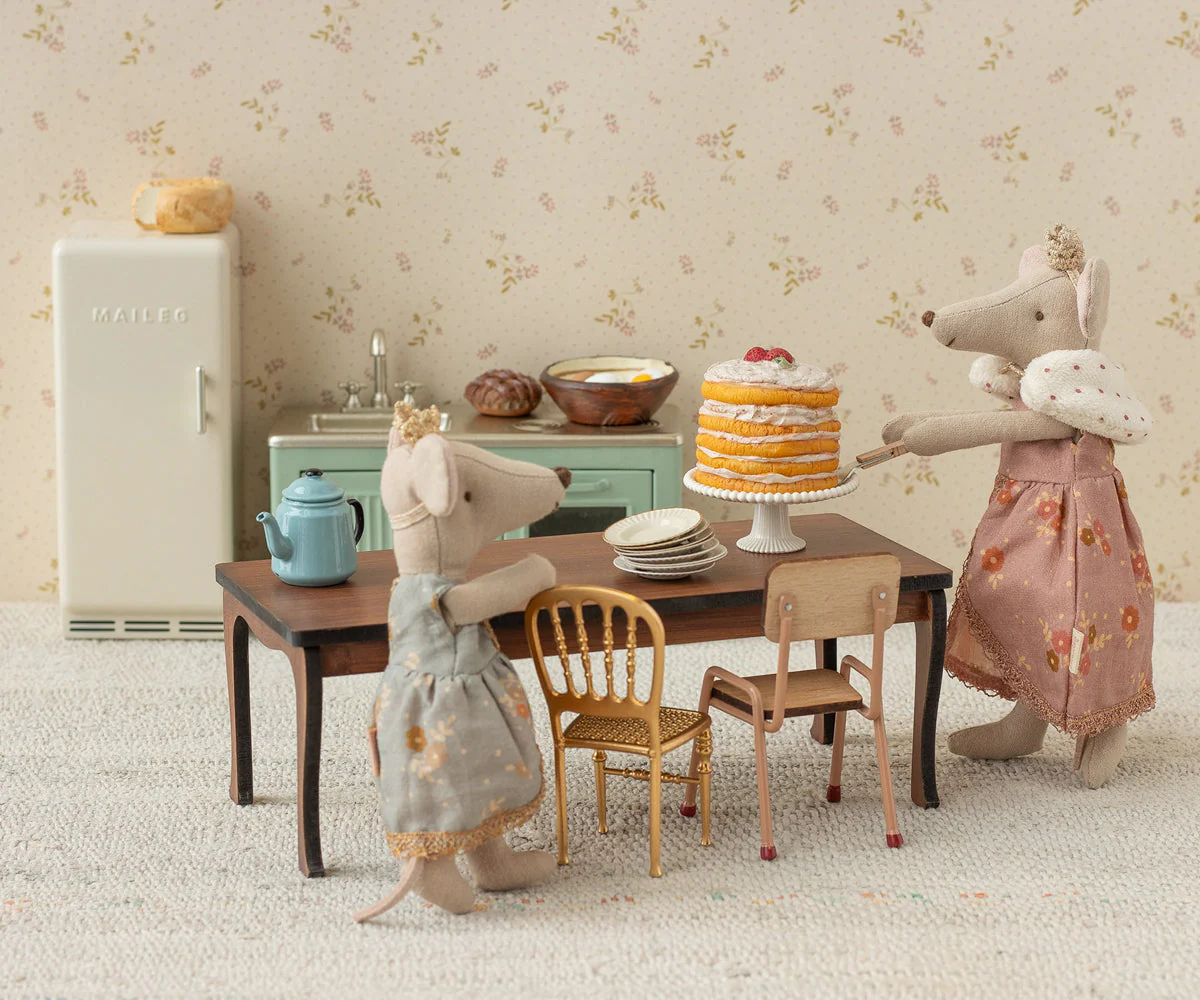 Party Cake and Cake Stand, Mouse - Off White by Maileg - Image 2
