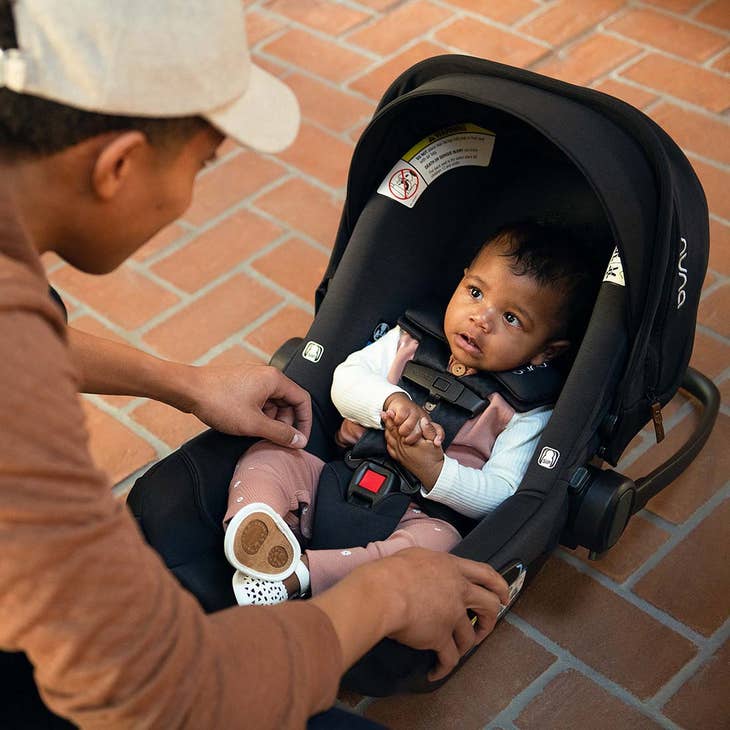 Pipa Aire Infant Car Seat with Pipa Series Base by Nuna - Image 2