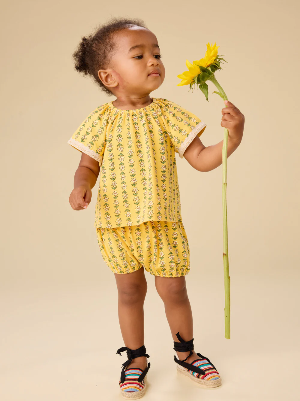 Printed Crochet Trim Baby Set - Vintage Floral Tile by Tea Collection - Image 3