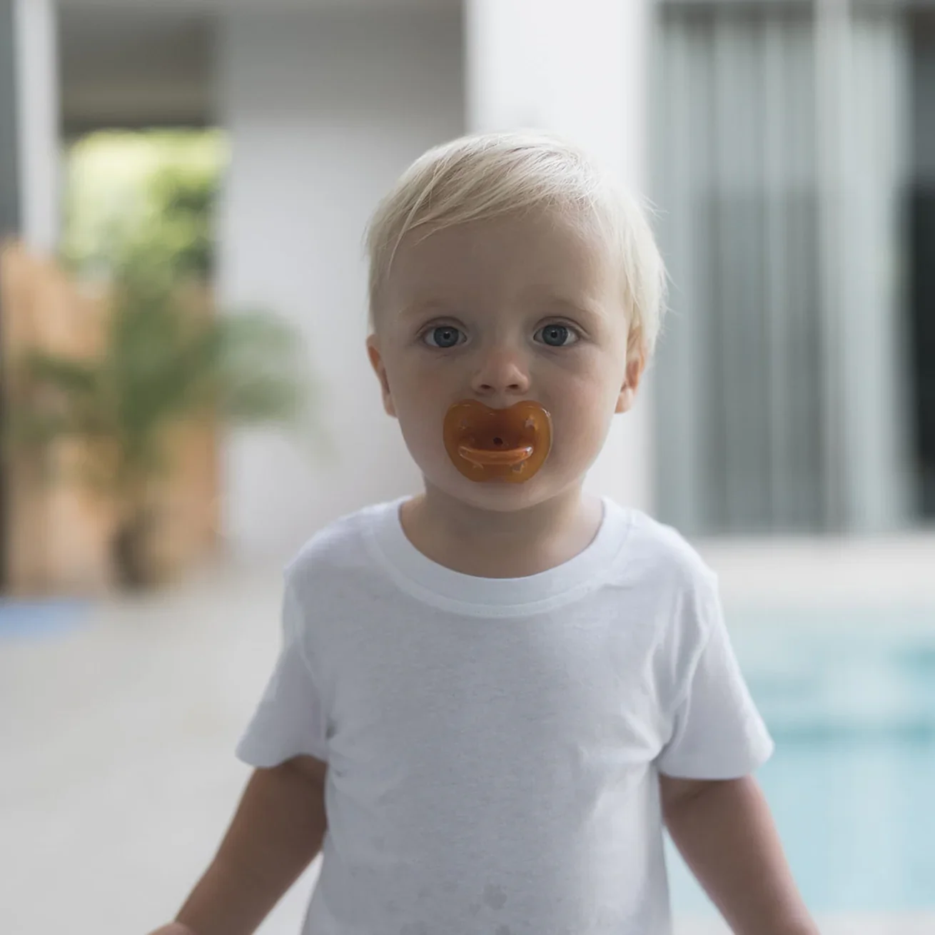 Round Natural Rubber Pacifier - Golden Honey by Hevea - Image 3