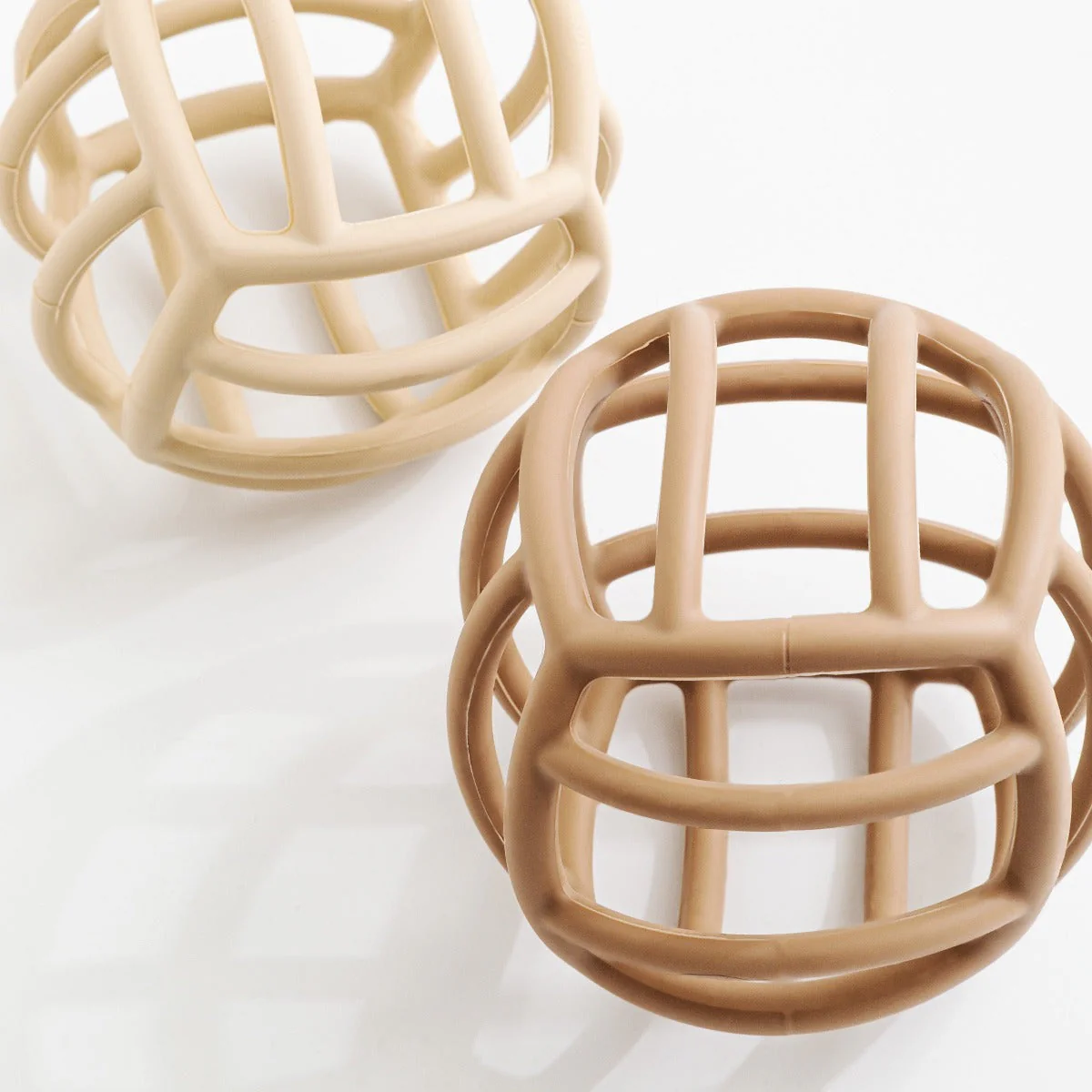 Rowe Teething Ball by Maison Rue - Image 4