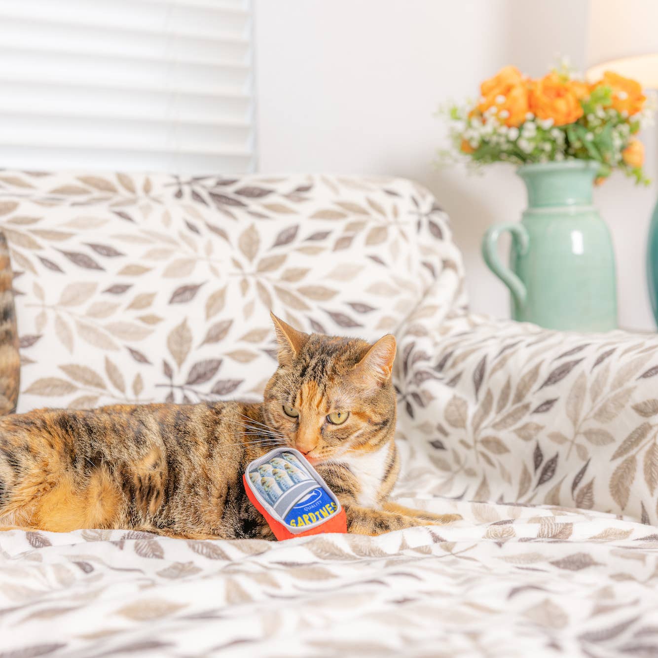 Sardine Tin Cat Toy by Huxley & Kent - Image 4