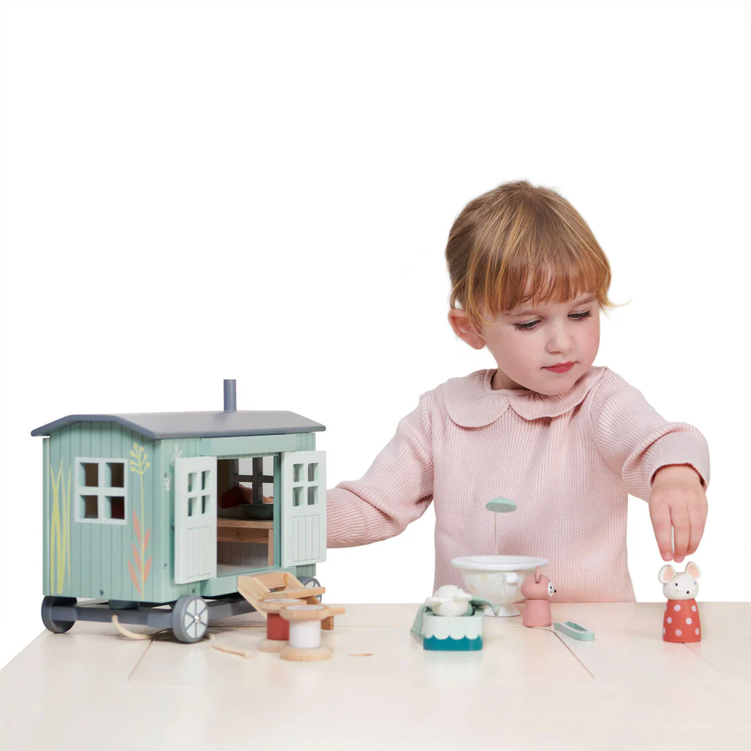 Secret Meadow Shepherd's Hut by Tender Leaf Toys - Image 7