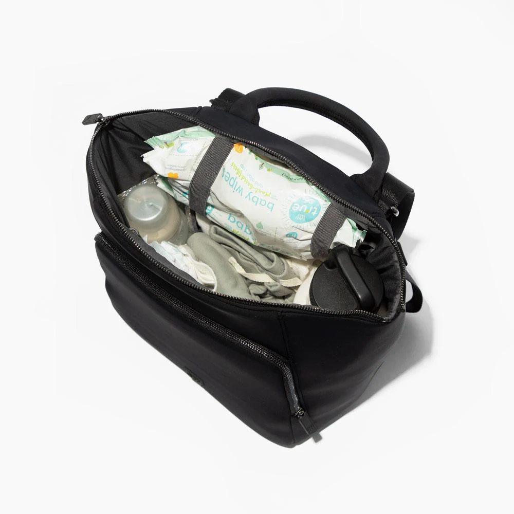 Seoul Diaper Bag - Ebony by Freshly Picked - Image 5