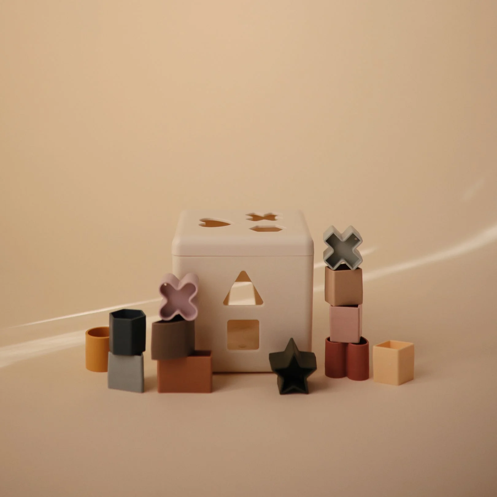 Shape Sorting Box by Mushie & Co - Image 5