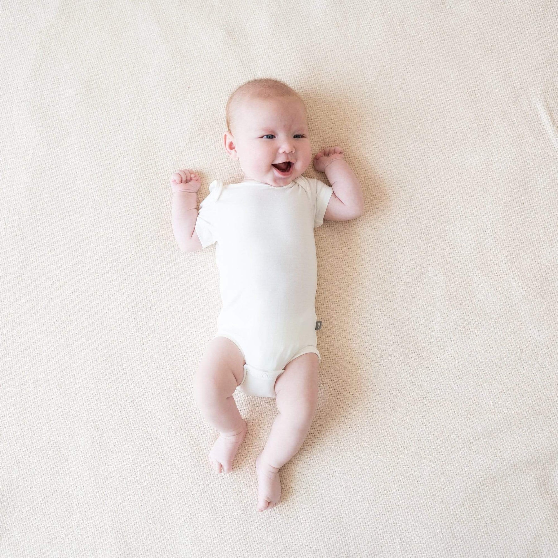 Short Sleeve Bodysuit - Cloud by Kyte Baby - Image 2