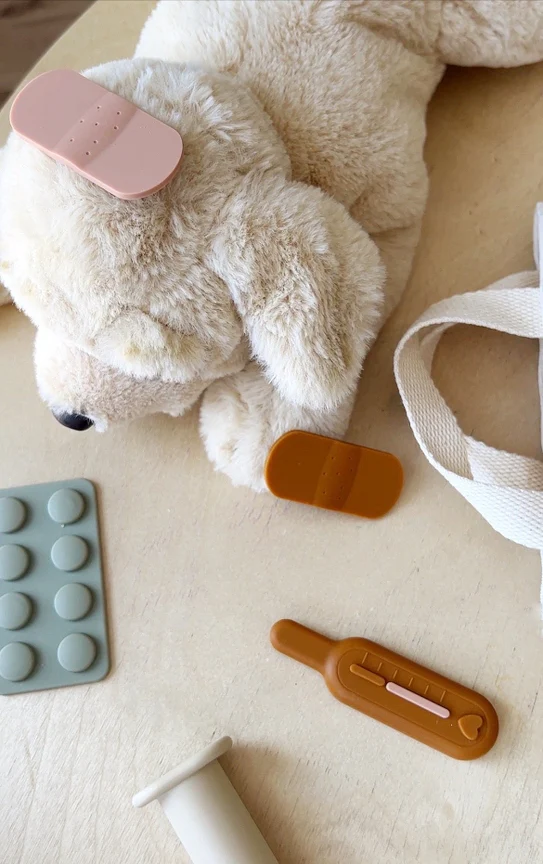 Silicone Doctor Kit Play Set by Marlowe & Co - Image 10