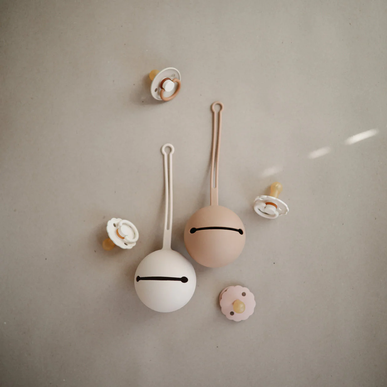 Silicone Pacifier Holder -Shifting Sand by Mushie & Co - Image 2