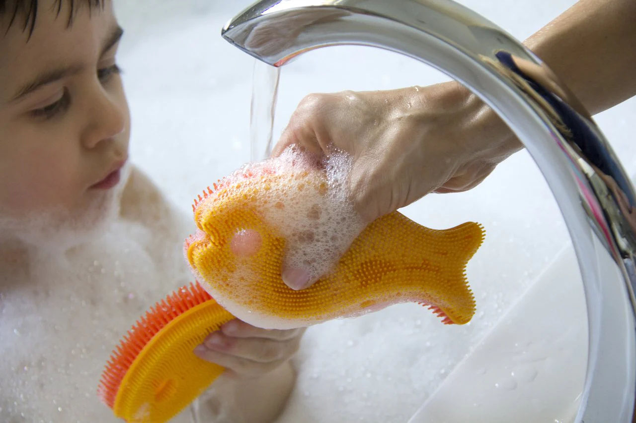 Silicone Bath Scrub - Gold Fish by InnoBaby - Image 3