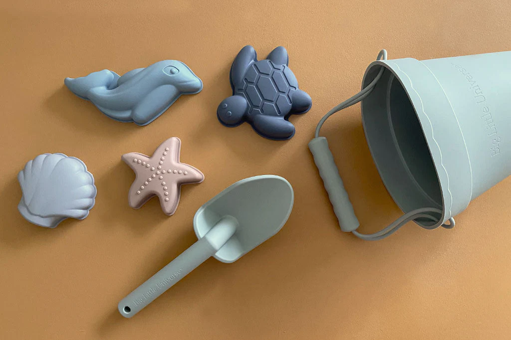 Silicone Beach Bucket Set by Big Little Universe - Image 2