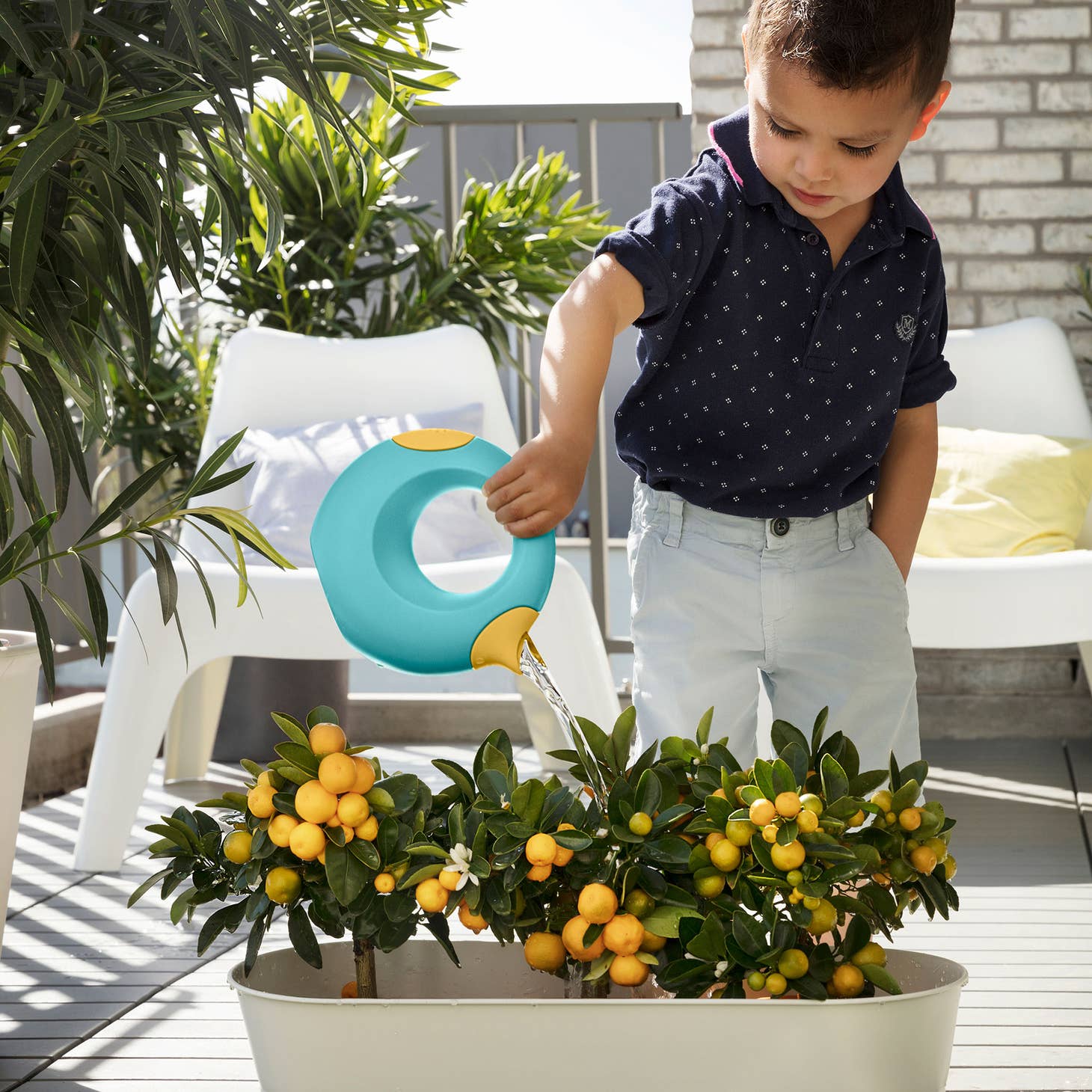 Small Cana Watering Can - Banana Blue by Quut Toys - Image 2