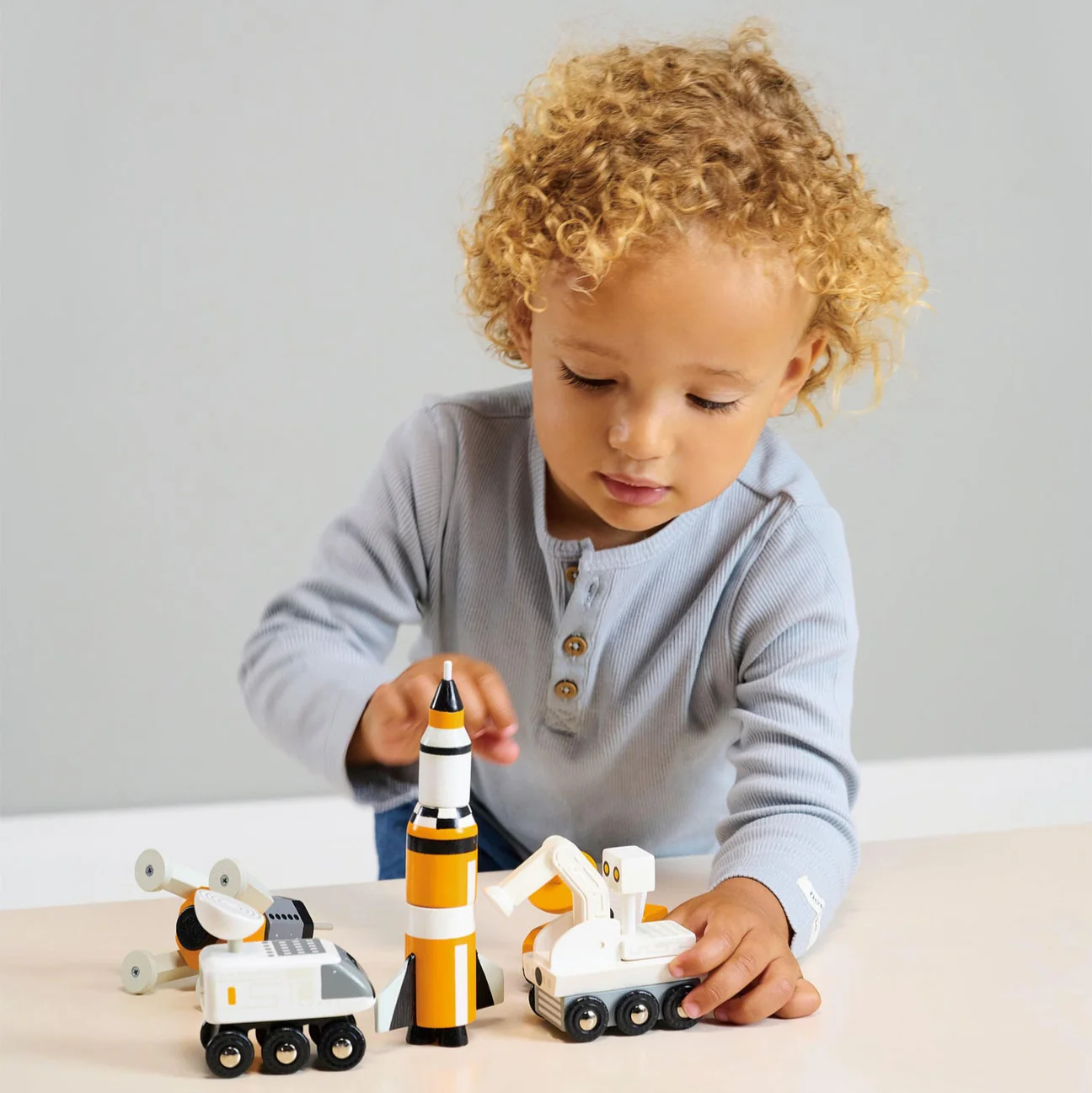 Space Voyager Set by Tender Leaf Toys - Image 6