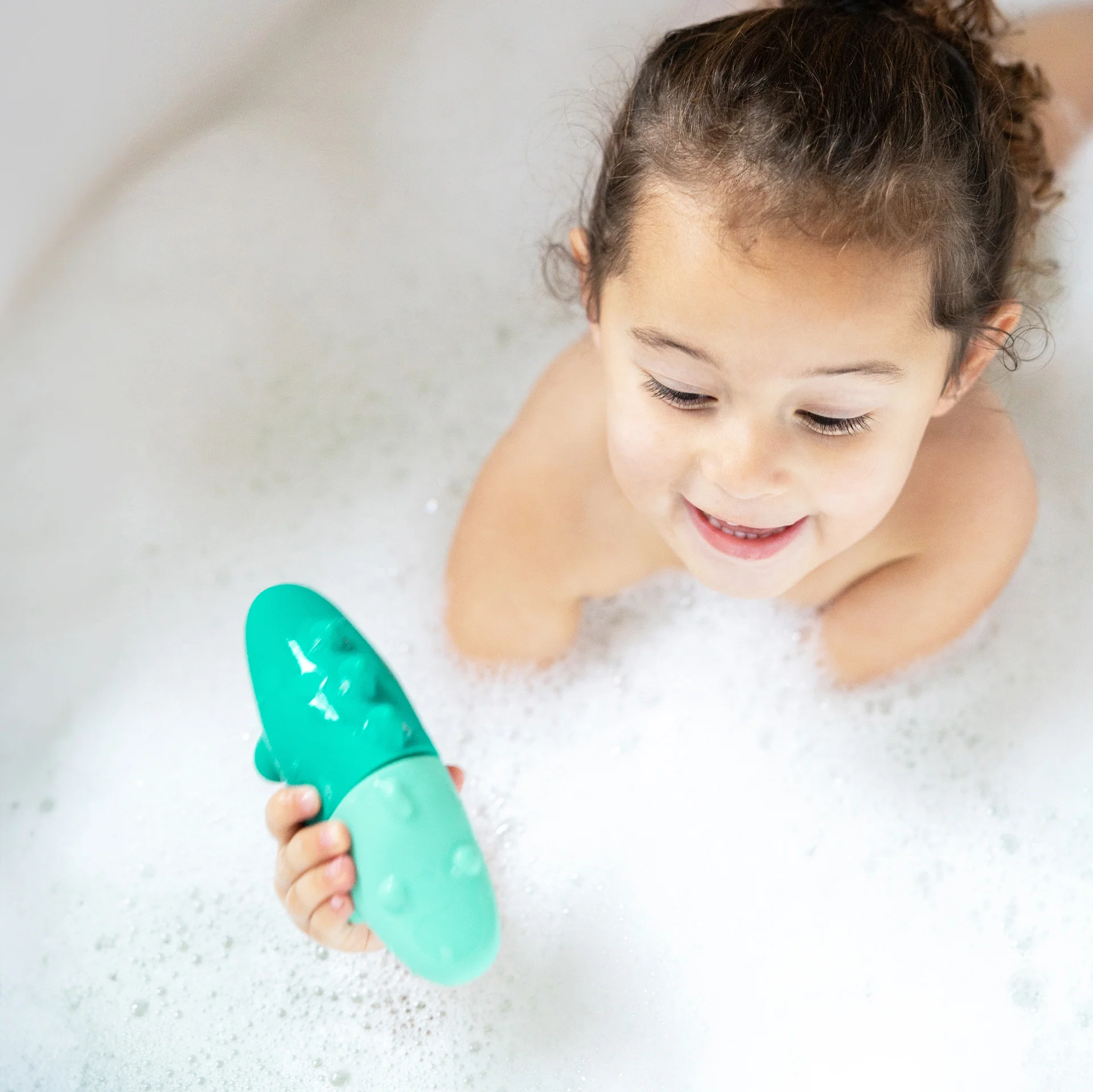 Squeezi Bath Toy - Croco by Quut Toys - Image 4