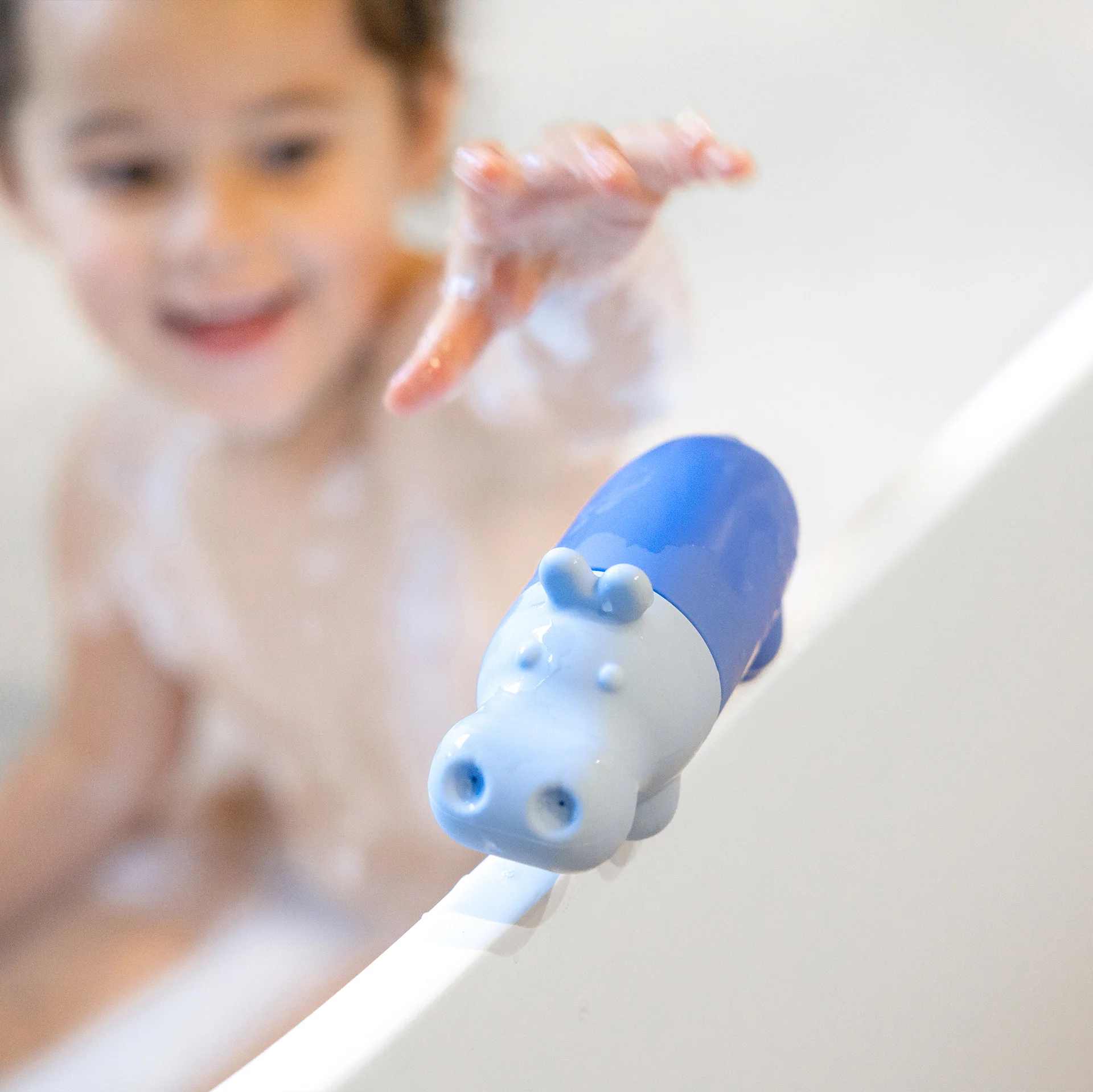 Squeezi Bath Toy - Hippo by Quut Toys - Image 3