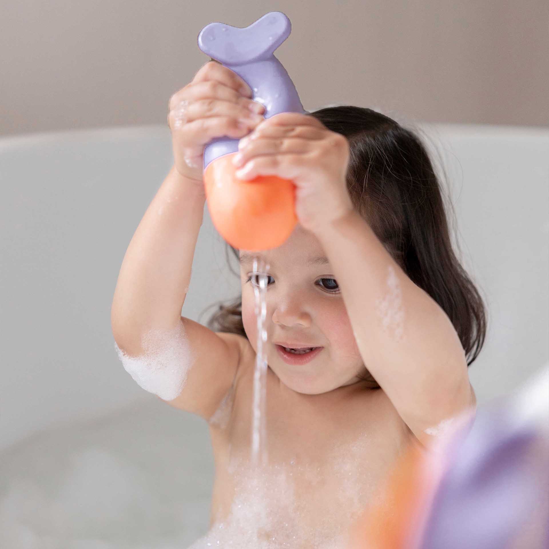 Squeezi Bath Toy - Whale by Quut Toys - Image 5