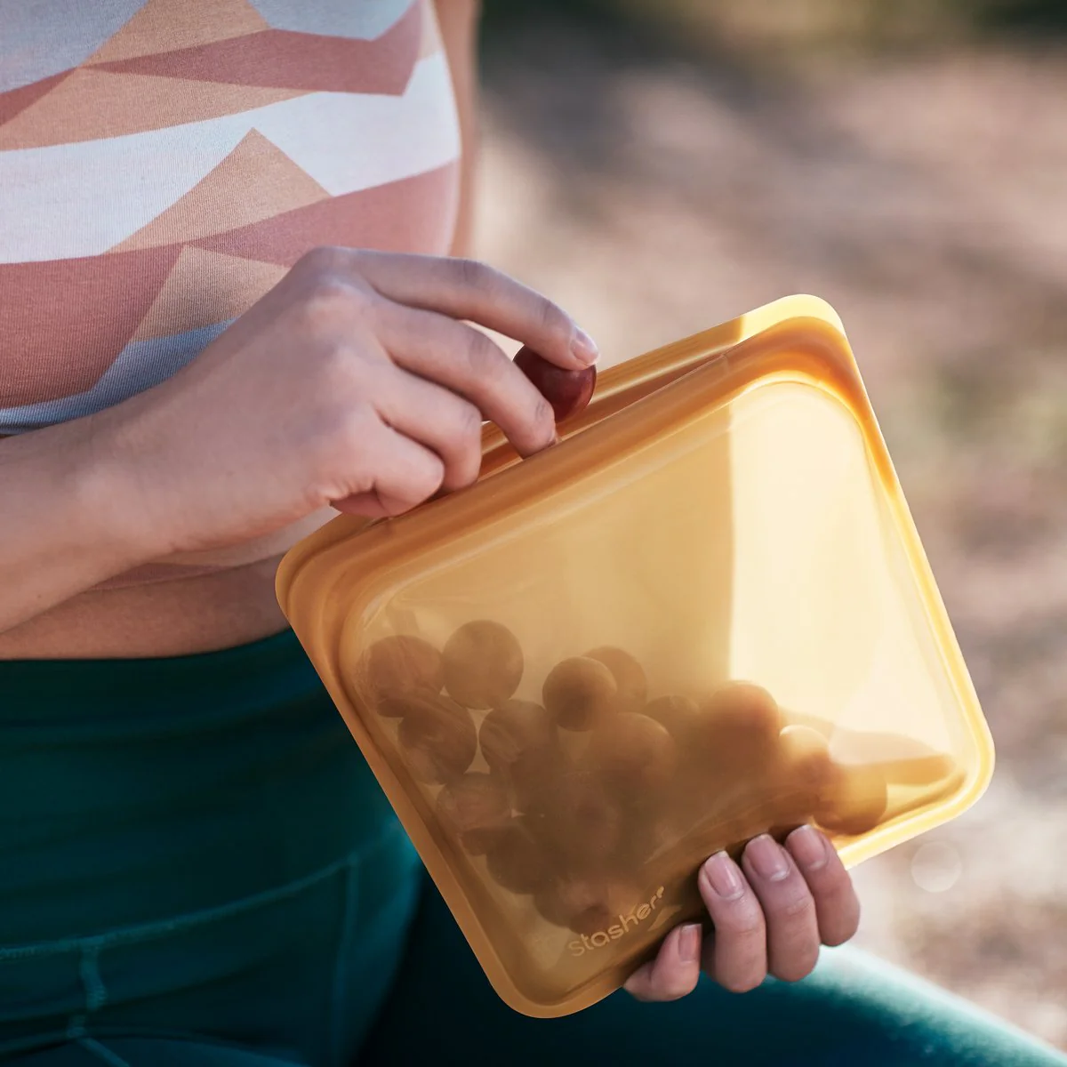 Stasher Reusable Sandwich Bag - Image 7