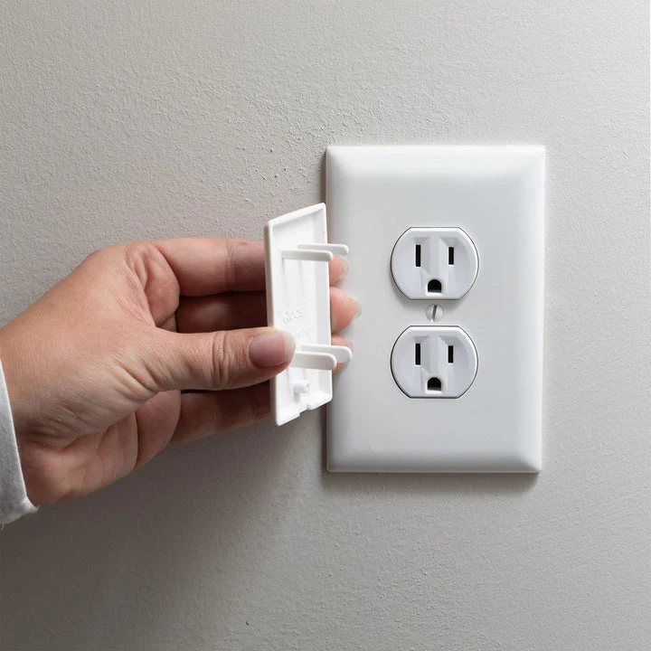 Stay Put Double Outlet Plug - White 6 Pack by Qdos - Image 2