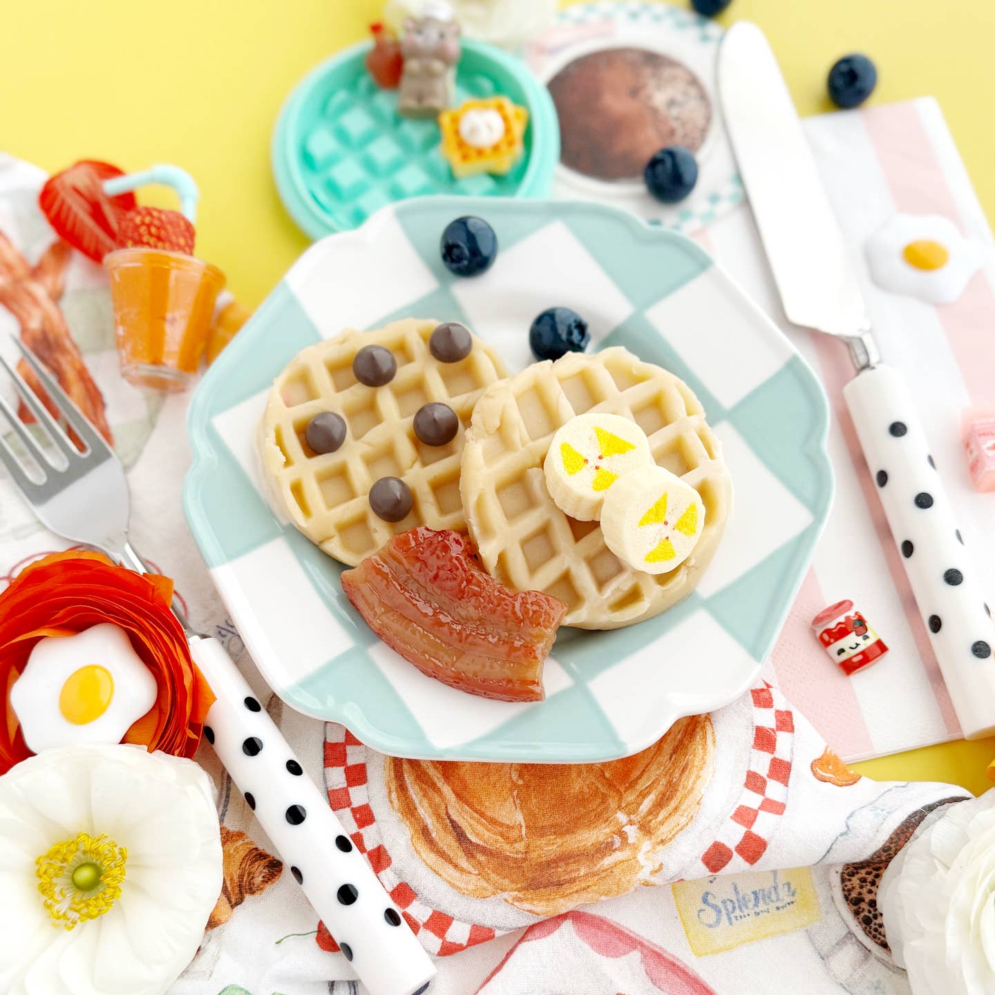 Sunnyside Diner Sensory Play Dough Kit by Earth Grown KidDoughs - Image 4