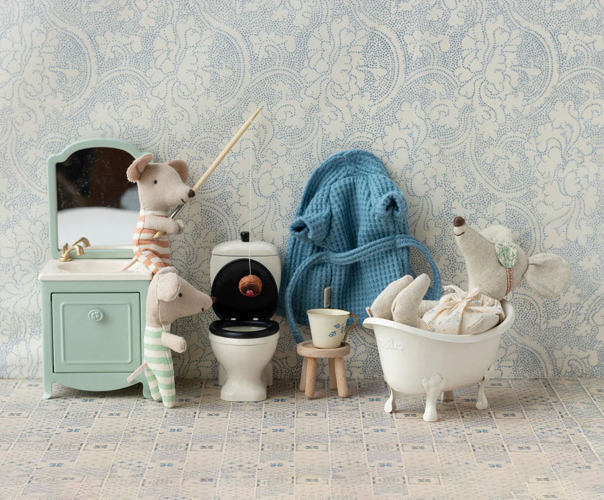 Toilet, Mouse by Maileg - Image 2