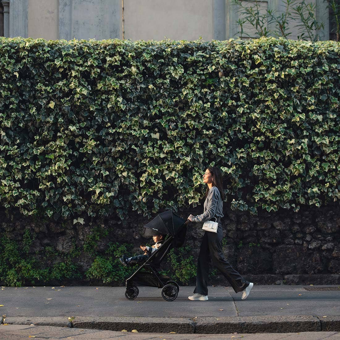 TRVL LX with Carry Bag by Nuna - Image 8