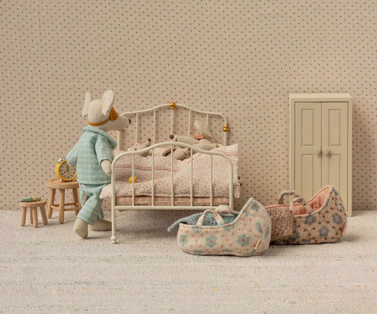 Vintage Bed, Mouse - Off White by Maileg - Image 2