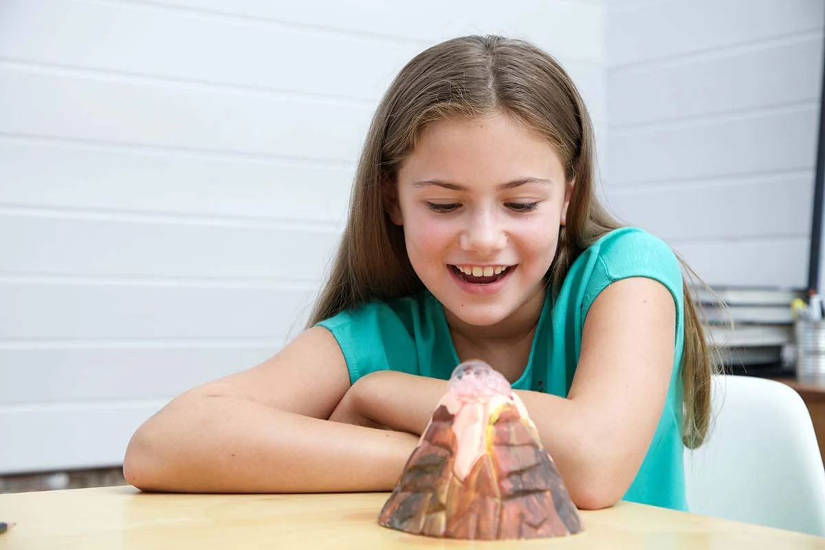Volcano Making Kit by KidzLabs/Toysmith - Image 4