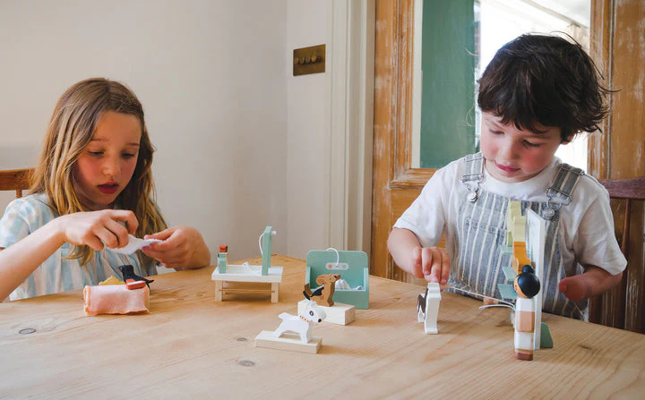 Waggy Tails Dog Salon by Tender Leaf Toys - Image 16