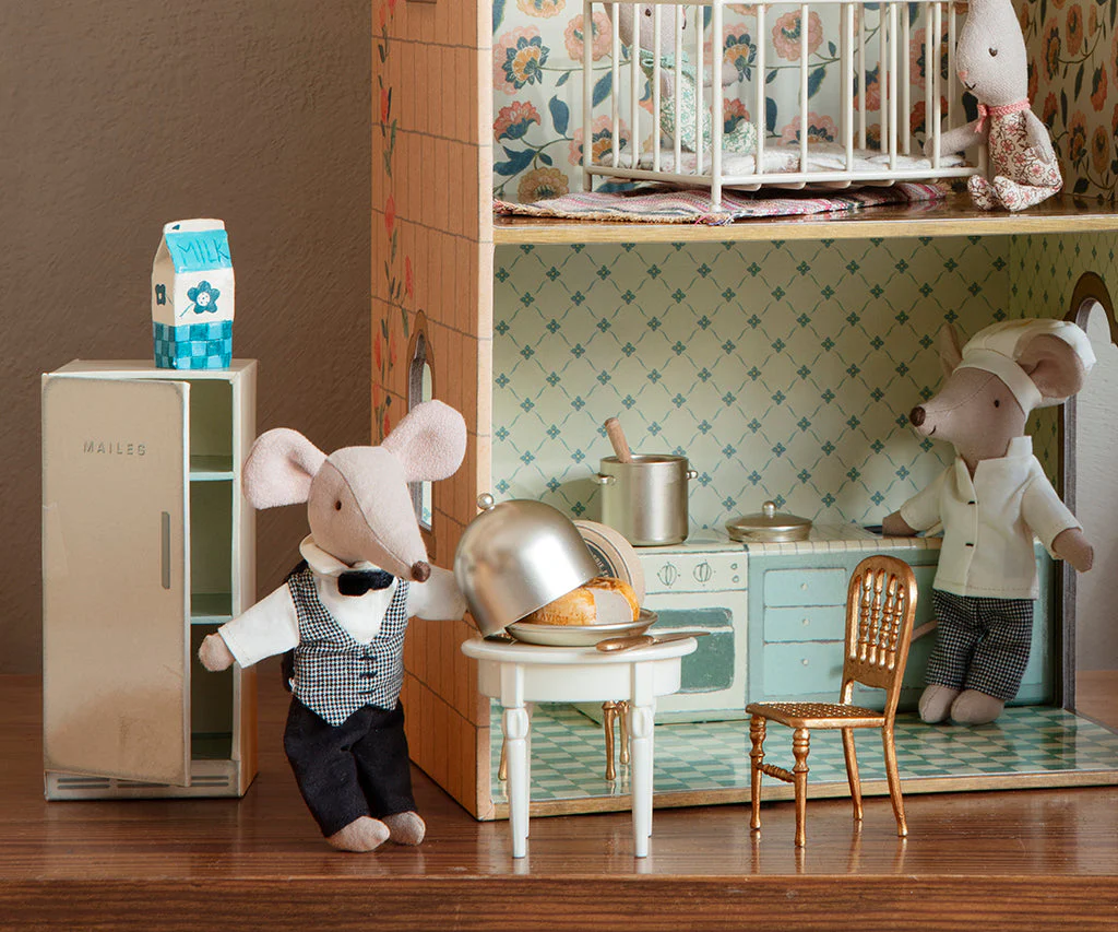 Waiter Mouse by Maileg - Image 2