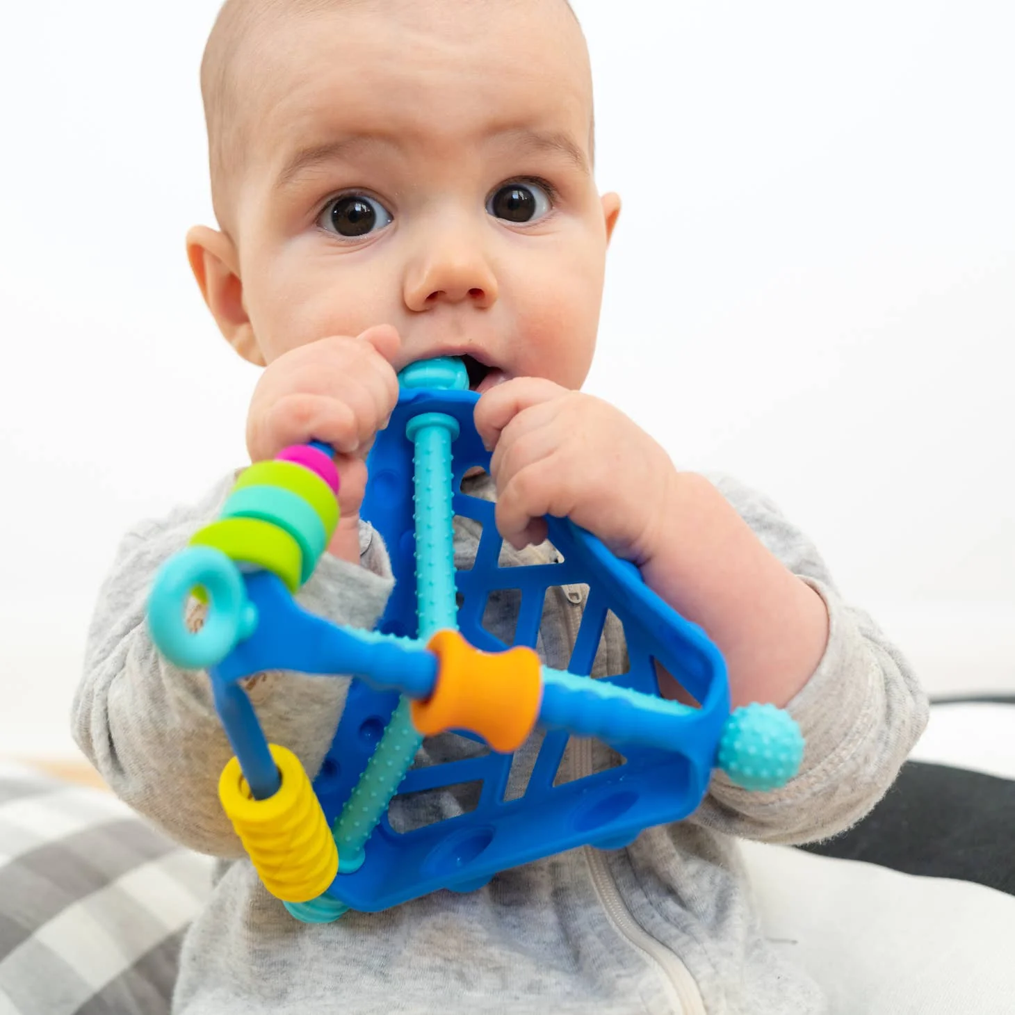 Wigloo Development Toy by Mobi Games - Image 3