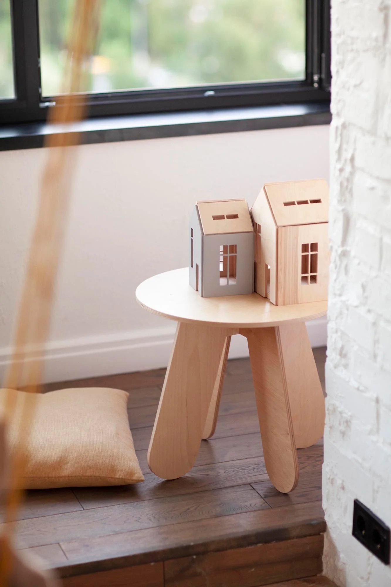 Wooden Dollhouse with Magnets - (M) Terra by Babai - Image 5