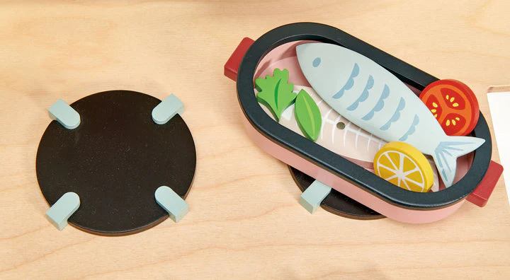 Wooden Kitchen Range by Tender Leaf Toys - Image 10