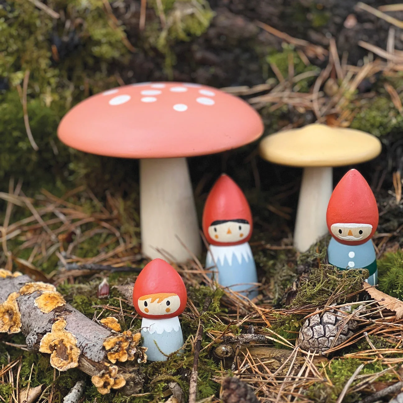 Woodland Gnome Family by Tender Leaf Toys - Image 7